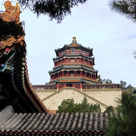 Nostalgia Hotel Beijing Guozijian Ghost Street - Near Beijing Lama Temple, Beihai Park, Jingshan Park, Drum Tower, Houhai Bar Street, Tian'Anmen Square, Located In Beijing Traditional Hutongs, 5 Minutes Away From Beixinqiao Metro Station Exterior photo